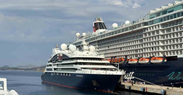 Bodrum Limanı'na gelen iki kruvaziyer ile toplamda 2 bin 583 turist ilçeyi ziyaret etti.