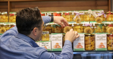 Bursa kestane şekerinin AB'den coğrafi işaret tescili alması, yerel üreticileri sevindirdi ve ürünün tanıtımına katkı sağlayacak.