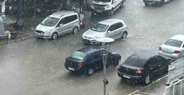 Çarşamba'da Kuvvetli Sağanak Yağış Etkili Oldu
