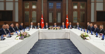 Cumhurbaşkanı Yardımcısı Cevdet Yılmaz, TİSK Heyetini Ağırladı
