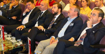 DENİB, yatırım ve finans dünyasını bir araya getiren etkinlikte süreçleri ve stratejileri masaya yatırdı.