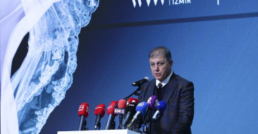 İzmir'de düzenlenen IF Wedding Fashion Fuarı, gelinlik ve damatlık sektörünü bir araya getirdi.