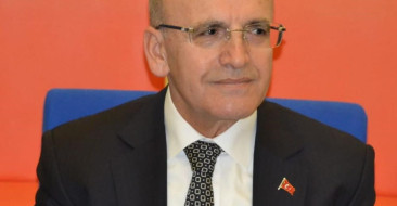 Bakan Mehmet Şimşek, gelir vergisi beyannamesi sayısının 5,5 milyona ulaştığını duyurdu.