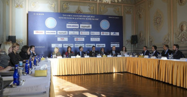 11-12 Aralık'ta gerçekleşecek İstanbul Ekonomi Zirvesi, küresel konuları ele alacak.