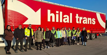 UND'in öncülüğünde kadın TIR sürücü adayları mezun oldu, istihdamda önemli bir adım atıldı.