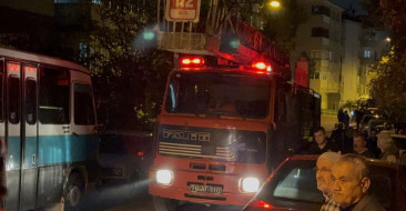 Karabük'te Yangın Paniği: Giriş Katı Tahliye Edildi