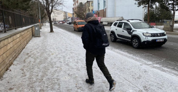 Kars ve Ardahan'da Kar ile Soğuk Hava Etkisini Sürdürüyor