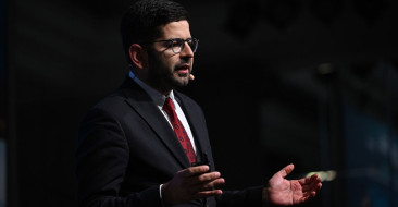 Dağlıoğlu, AlBaraka Zirvesi'nde katılım finansını İstanbul'dan bölgeye yaymayı hedeflediklerini vurguladı.