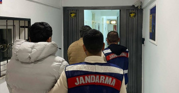 Kayseri'de DEAŞ Operasyonunda İki Yabancı Şüpheli Yakalandı