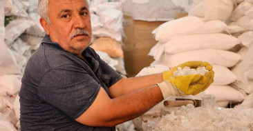 Kırşehir’de turşuluk sezonu kaya tuzu satışlarını hareketlendirdi