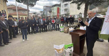 Simav'da çiftçilere yönelik yüzde 75 hibeli tohum desteği ve tarımsal katkılar hakkında önemli bilgiler.