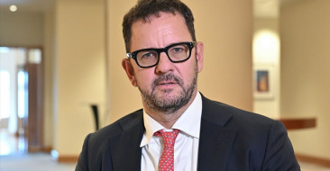 S&P Global, Türkiye’nin kredi notunu BB- olarak korurken, enflasyonla mücadele ve mali politikalar üzerinde durdu.