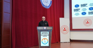 Jandarma Akademisinde 800 öğrenciye finans diplomasisi eğitimi verildi, farkındalık artırıldı.