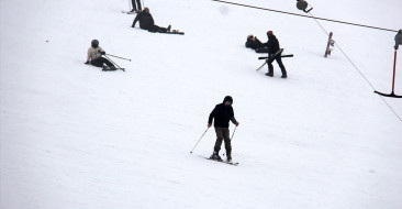 Uludağ'da Hafta Sonu Kalabalığı