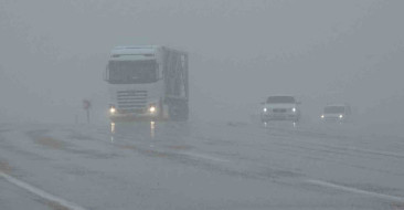 Van'da Kar Yağışı 50 Yerleşim Yerinin Yolunu Kapattı