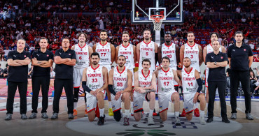 12 Dev Adam'dan namağlup liderlik: A Milli Basketbol Takımı İsviçre'yi 95-72 mağlup etti