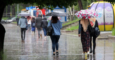 13 Ağustos 2022 hava durumu nasıl olacak? Meteorolojiden kritik uyarı: Gök gürültülü sağanak yağış geliyor!