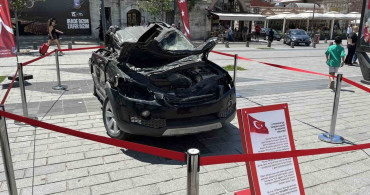 15 Temmuz darbe girişiminde tankla ezilen araç Üsküdar'da sergileniyor