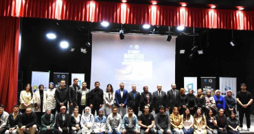 15 Temmuz Manşetleri Gazetecilik Atölyesi Atatürk Üniversitesi'nde Başladı