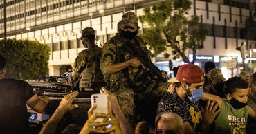 15 Temmuz Şakşakçıları Tunus Darbecilerini de Alkışlıyor!