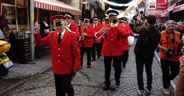 20. Ayvalık Uluslararası Zeytin Hasat ve Turizm Festivali Start Aldı