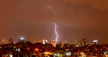 20 Mayıs 2022 Cuma hava durumu nasıl olacak? Meteoroloji Genel Müdürlüğü 20 Mayıs 2022 hava durumu tahmin raporunu yayımladı: Gök gürültülü sağanak yağış geliyor!