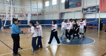 2025-2026 Eğitim Öğretim Yılı Okul Sporları 2. Küme Voleybol Müsabakaları Tamamlandı