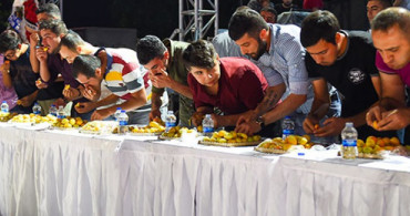 3 Dakikada 1 Kilo Kayısı Tüketti