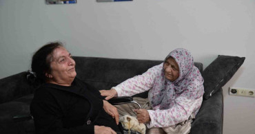 30 Yıl Sonra Anne Kızı Kavuşturdu