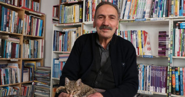 30 Yıldır Kitapların Dünyasında: Nizamettin Korucu