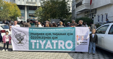 4. Borçka Uluslararası Tiyatro Festivali Başladı