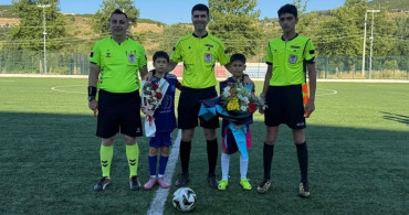 4 Eylüspor, Bilecik U12 Gençler Ligi yarı finaline yükseldi