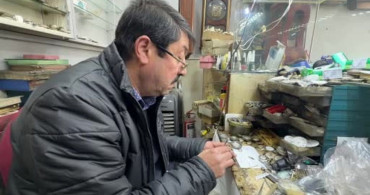 44 Yıldır Tarihi Saatlerin Ustası: İbrahim Çimen