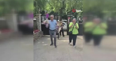 45 yıllık öğretmene eşinin emeklilik sürprizi duygusal anlar yaşattı