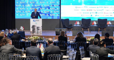 5. Finansın Geleceği Zirvesi'nde Katılım ve Kalkınma Bankacılığı Masaya Yatırıldı