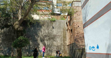 80 Yaşındaki Kadın Bahçede Ot Toplarken Düşerek Yaralandı