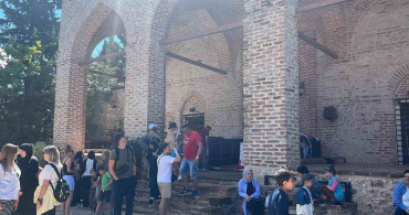 800 Yıllık Miras: Alanya Kalesi'ndeki Süleymaniye Camii Turistleri Ağırlıyor