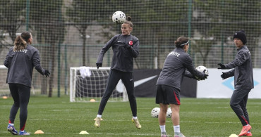 A Milli Kadın Futbol Takımı'nda Medya Günü Etkinliği Düzenlendi
