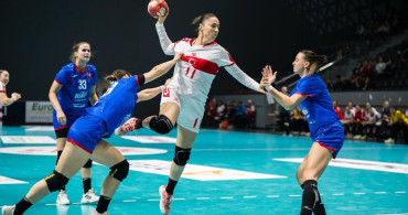 A Milli Kadın Hentbol Takımı Slovakya'ya Yenildi
