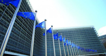AB, Esed Rejimine Uygulanan Yaptırımları Uzattı