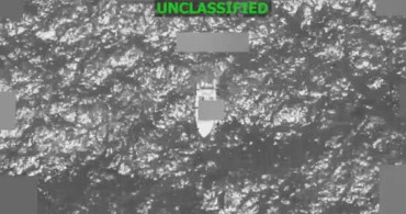 ABD Ordusu, Uyuşturucu Taşıyan Tekneye Saldırdı