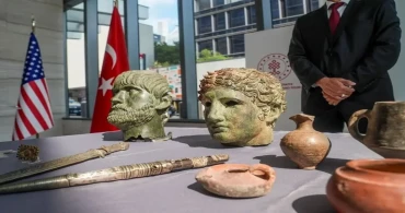 ABD'de Ele Geçirilen 14 Tarihi Eser Türkiye'ye İade Edildi