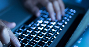 AB'den flaş uygulama! Uygulama başladı: Bir saat içinde internetten kaldırılacak