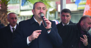 Adalet Bakanı Abdülhamit Gül, Esnaf Ziyaretlerinde Bulundu