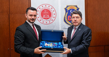 Adalet Bakanı Tunç, Bosna Hersekli Yetkiliyle Görüştü