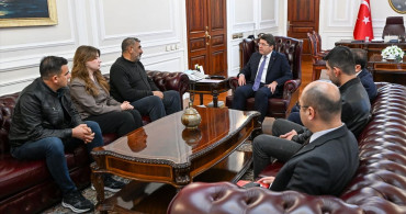 Adalet Bakanı Tunç, Rojin Kabaiş'in Ailesiyle Bir Araya Geldi