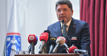 Adalet Bakanı Yılmaz Tunç'tan AÜ Hukuk Fakültesi'nin 100. Yılına Katkılar