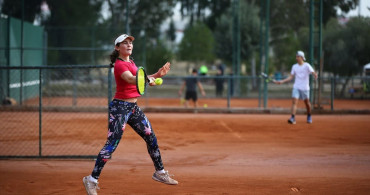 Adana CUP Uluslararası Gençler Tenis Turnuvası Başladı