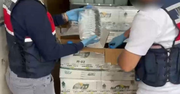 Adana ve Konya'da 13 Bin 633 Litre Kaçak Alkol Ele Geçirildi