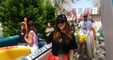 Adana'da 14. Uluslararası Portakal Çiçeği Karnavalı: Renkli Su Korteji